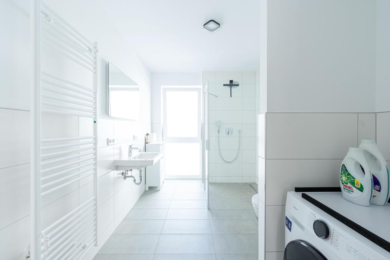 Апартаменти Lit Living: Luxus - Box Spring - Parking - Terrace Людвігсгафен-на-Рейні Екстер'єр фото